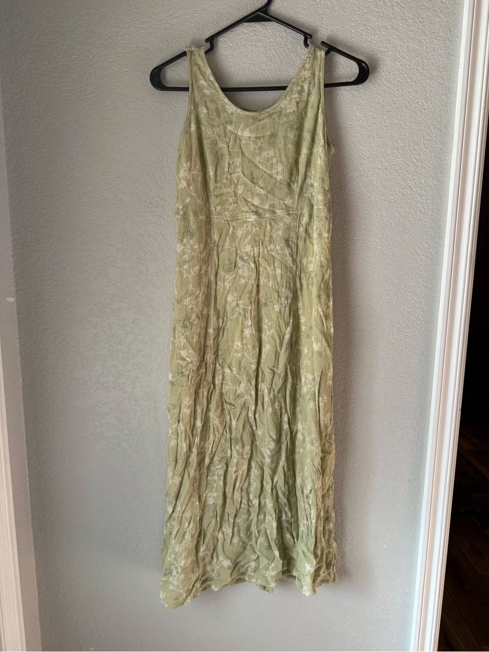 R&K Originals Sage Green Midi Dress Size 8 Floral Rayon Sleeveless Cottagecore